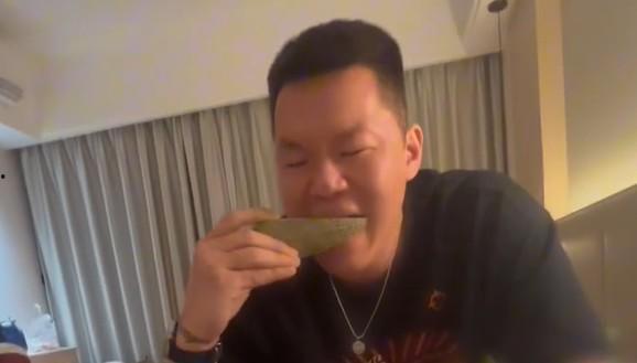 吃东西吃瓜的视频大全,视频大全带你领略各式美食吃法